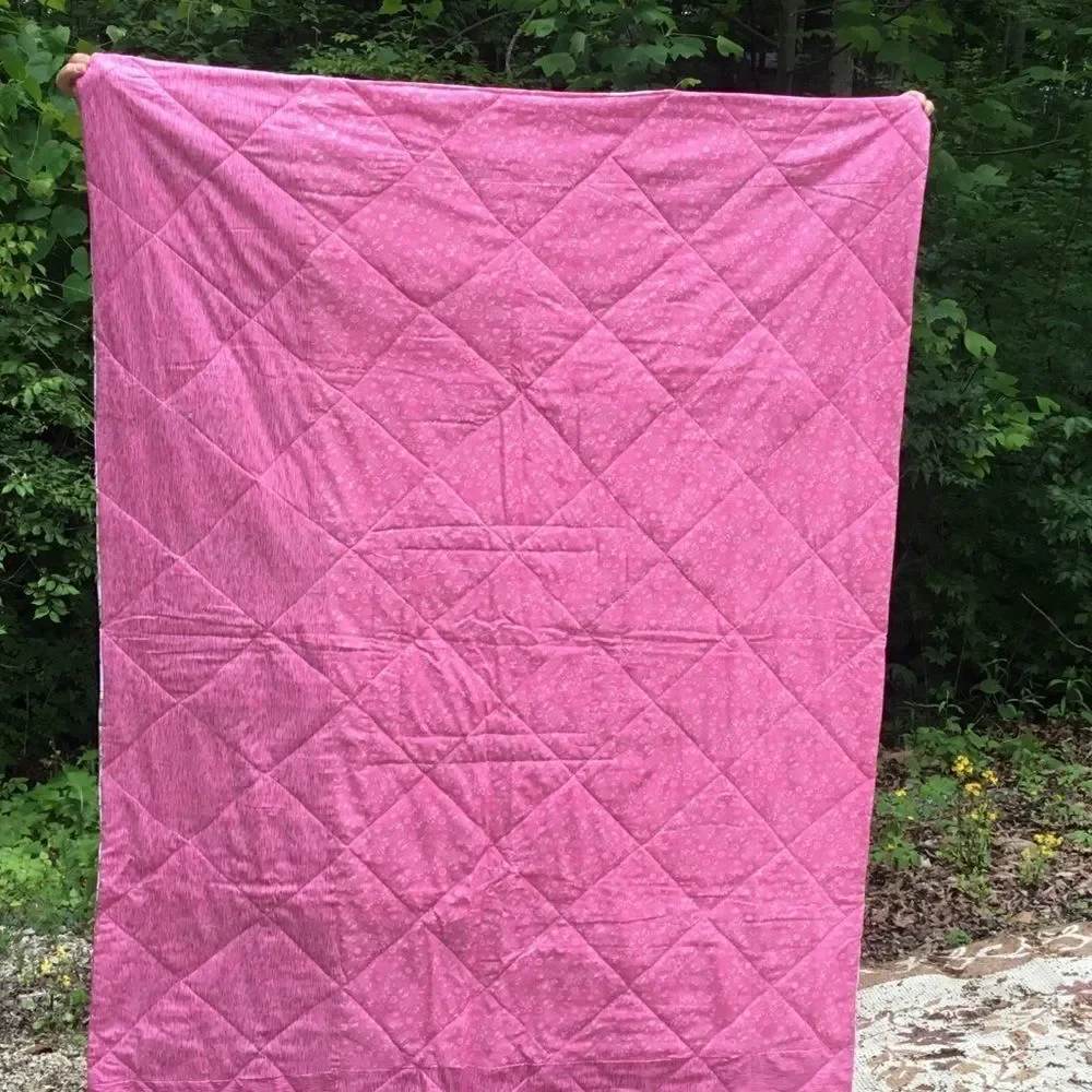 NWT Botanical Beauty Hand Crafted Quilt